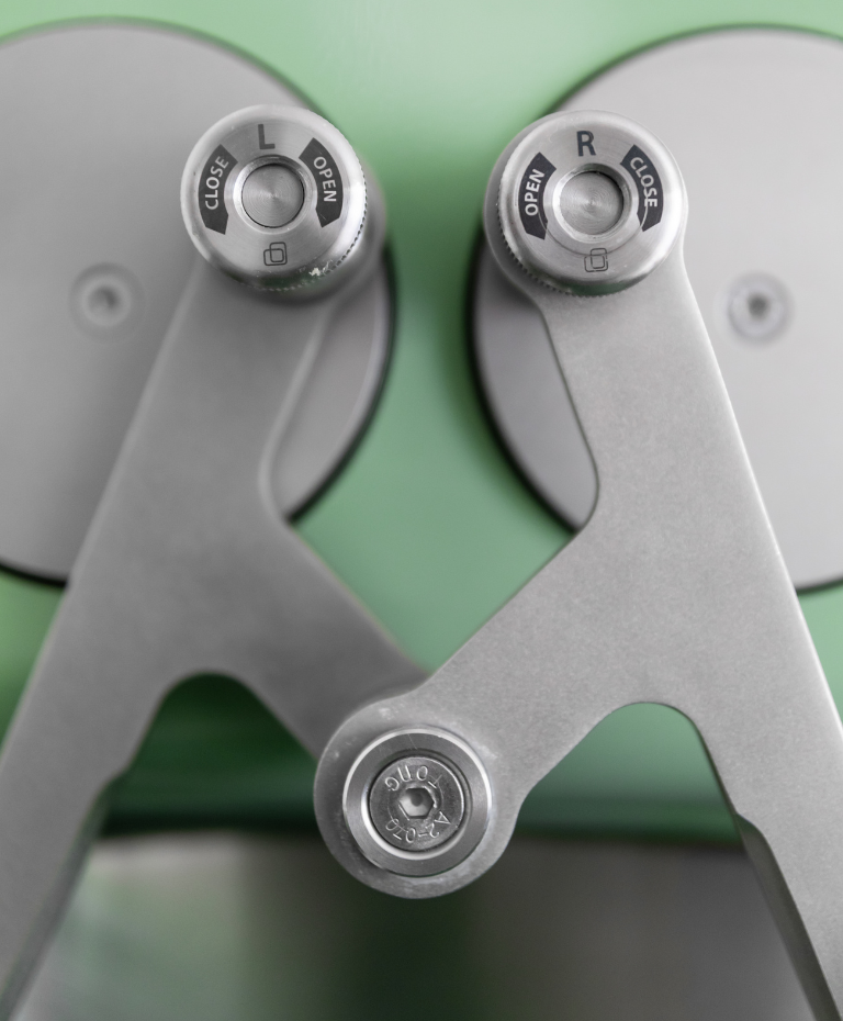 Bernardi compact joint mechanism detail